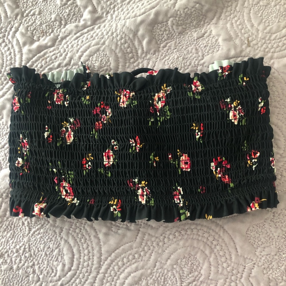 Strapless bathing suit top